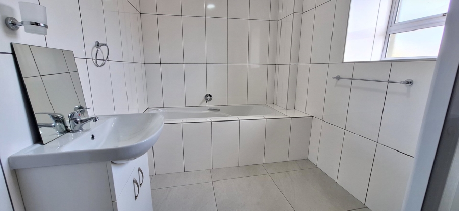 3 Bedroom Property for Sale in Albertinia Western Cape